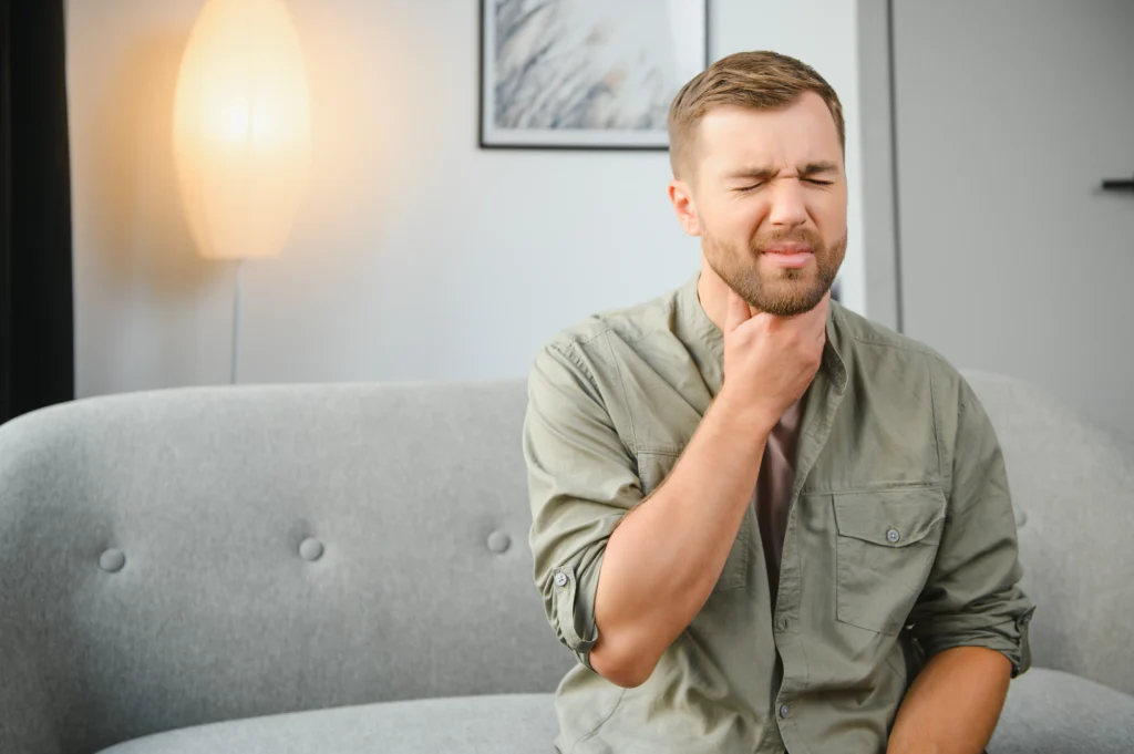 Febre, dores no corpo e dor na garganta: O que pode ser?
